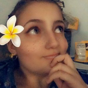 Meet your Posher, Brianne